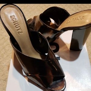 Schutz Maisie brown/bronze slip on mule sz.9